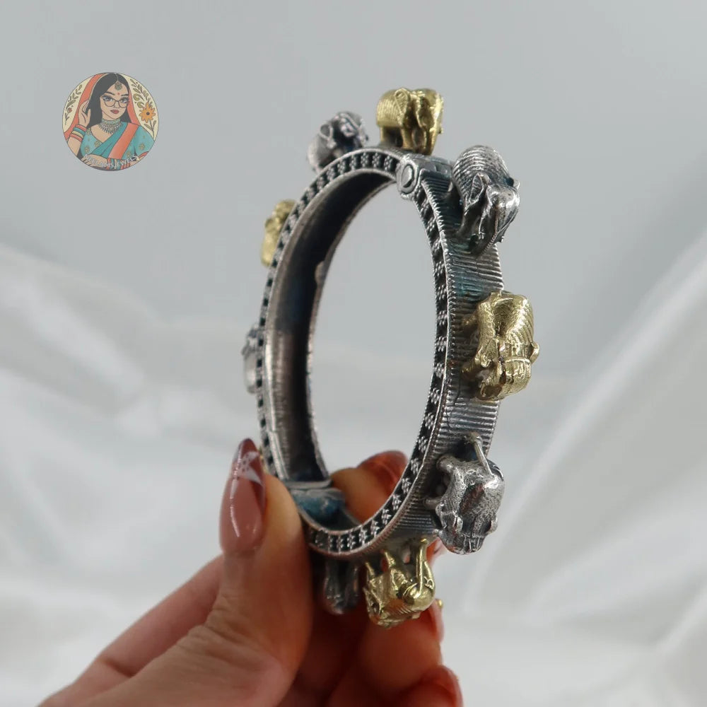 Hetal Oxidized Dual-Tone Bangle