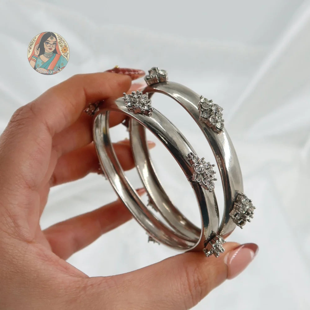 Jasmin Bangle Stack (Silver)