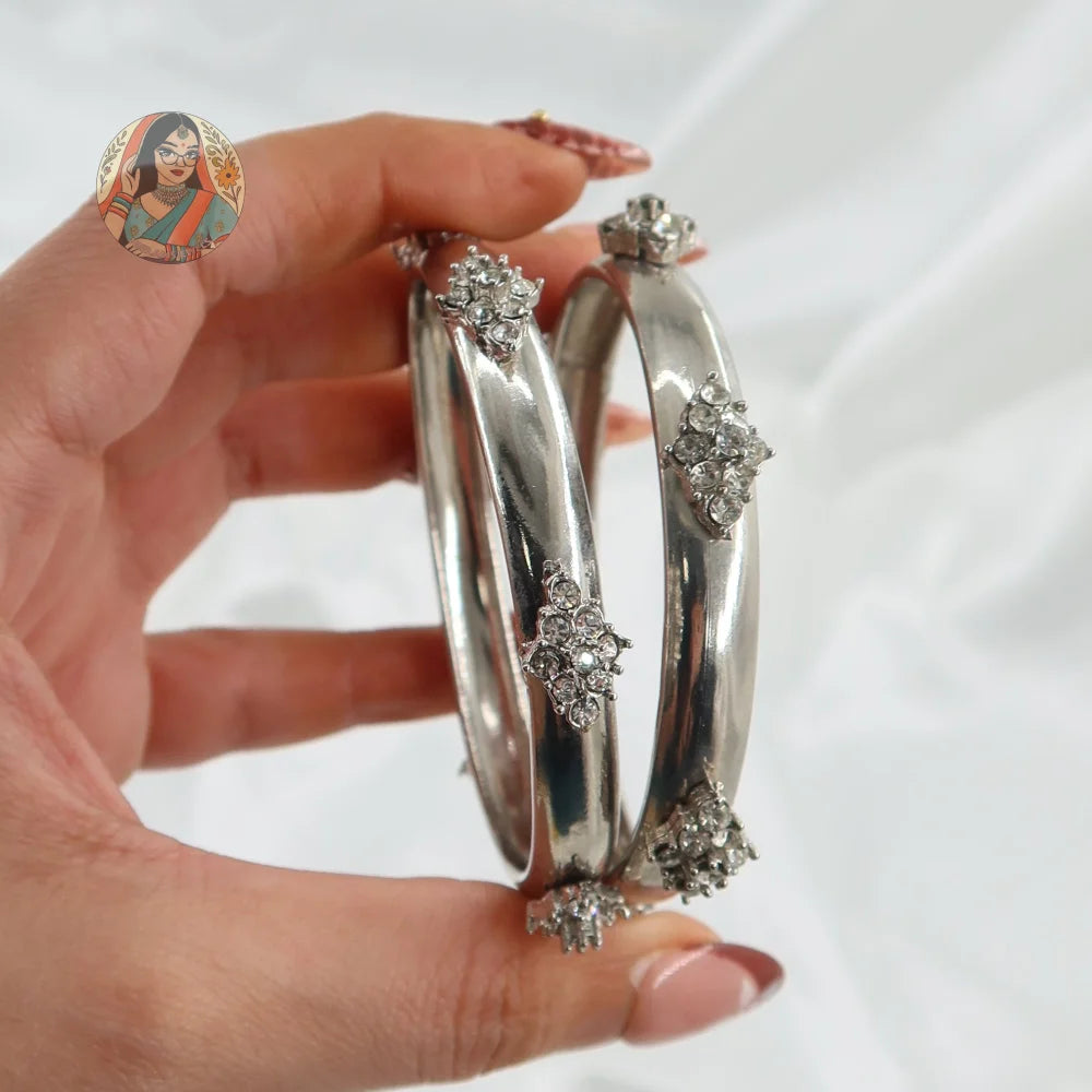 Jasmin Bangle Stack (Silver)