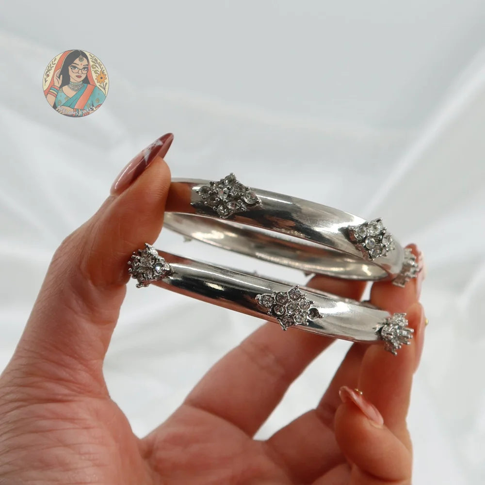 Jasmin Bangle Stack (Silver)