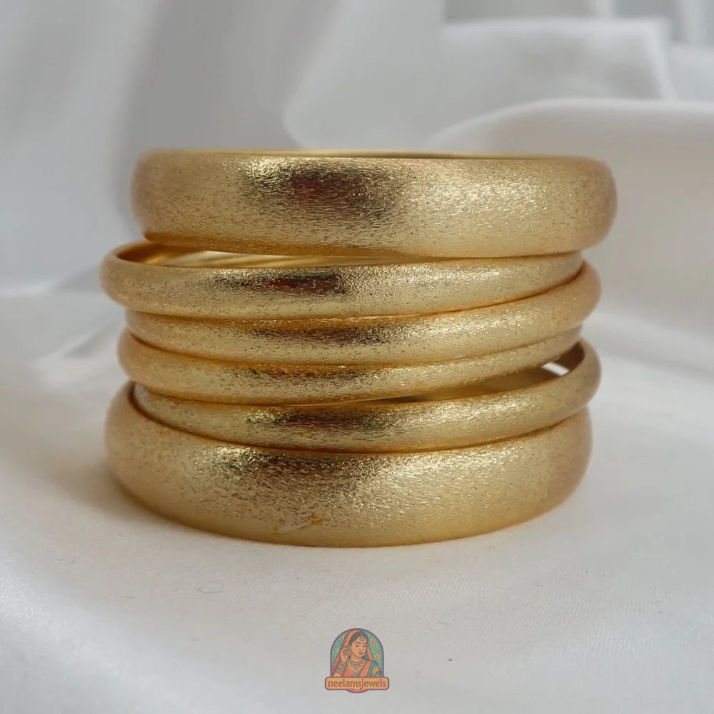 Jessica Matte Bangle Stack (Gold)