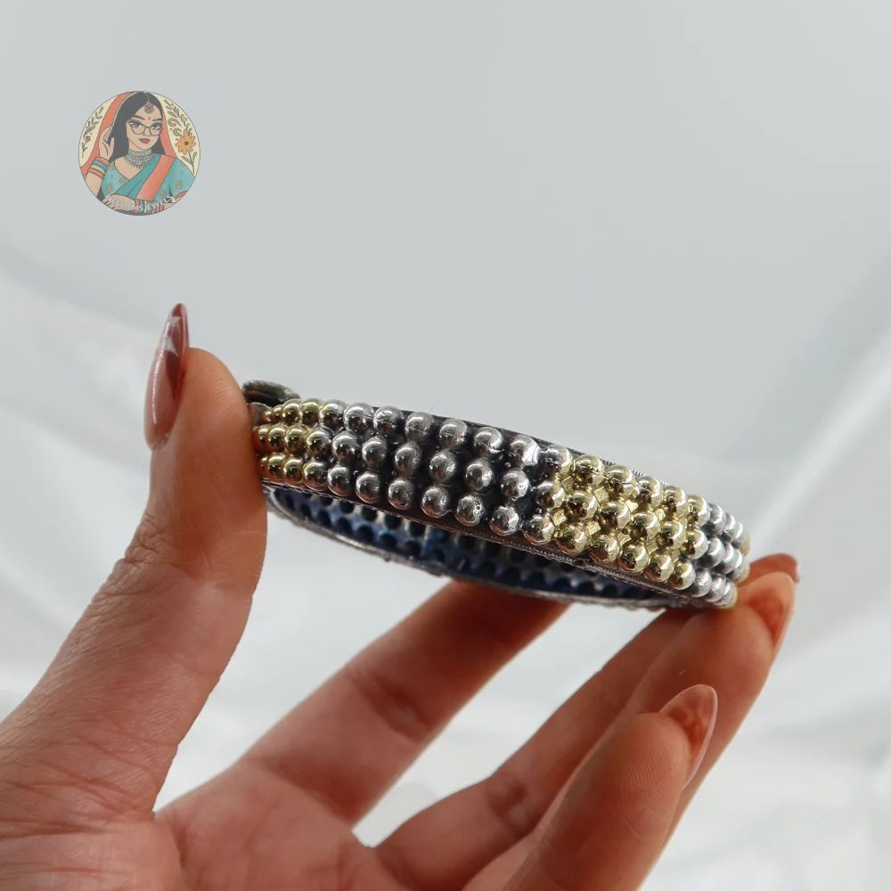 Juhi Oxidized Dual-Tone Bangle