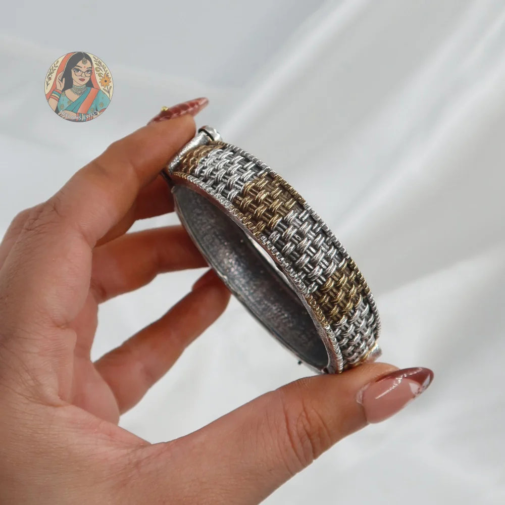 Kajal Oxidized Dual-Tone Bangle