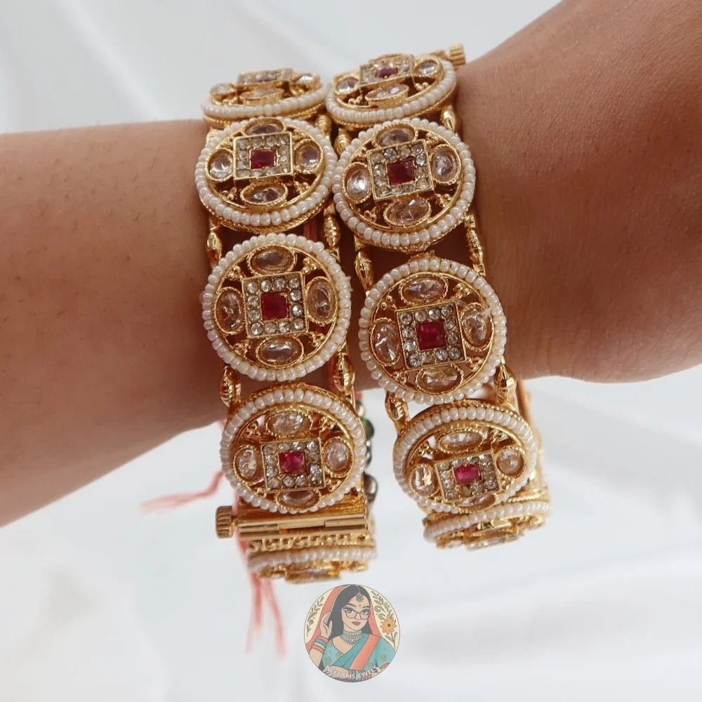 Kanwal Gold Bangle Set