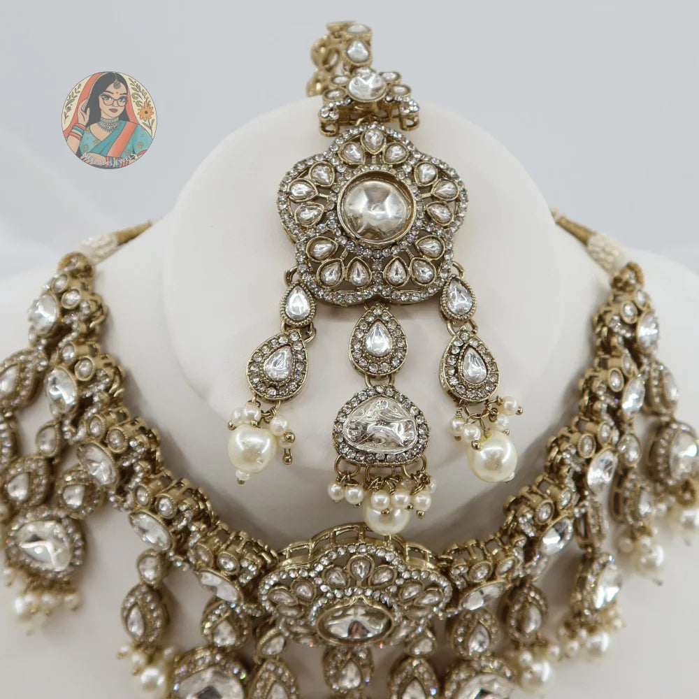 Karishma Necklace Set (White)
