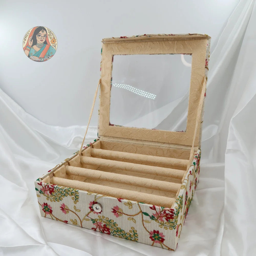 Katrina Bangle Organizer