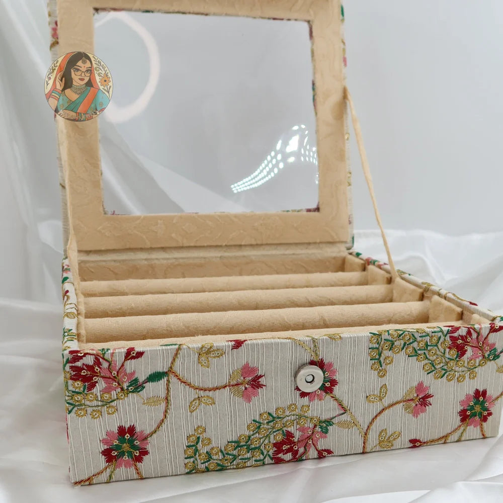 Katrina Bangle Organizer