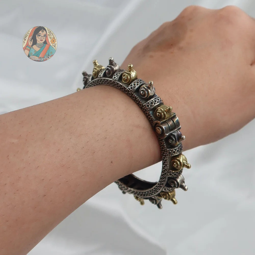 Kavya Oxidized Dual-Tone Bangle