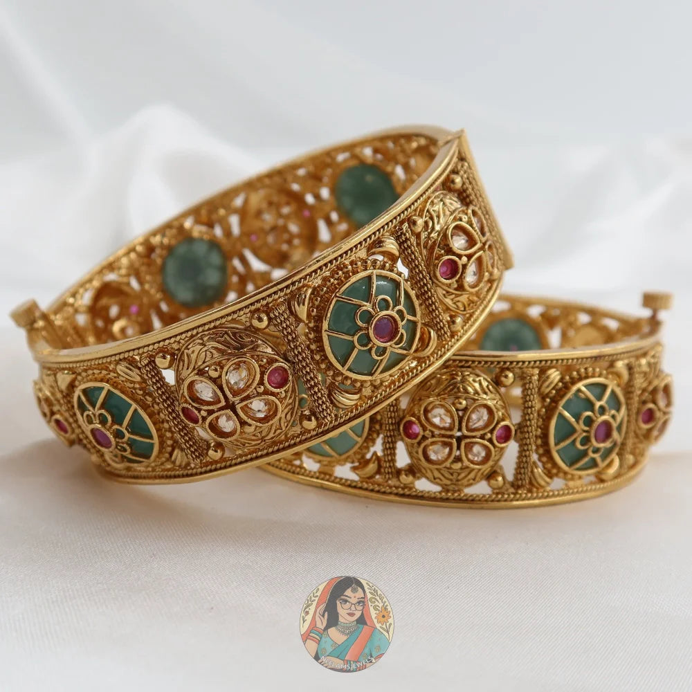 Khushi Gold Heritage Bangle Set