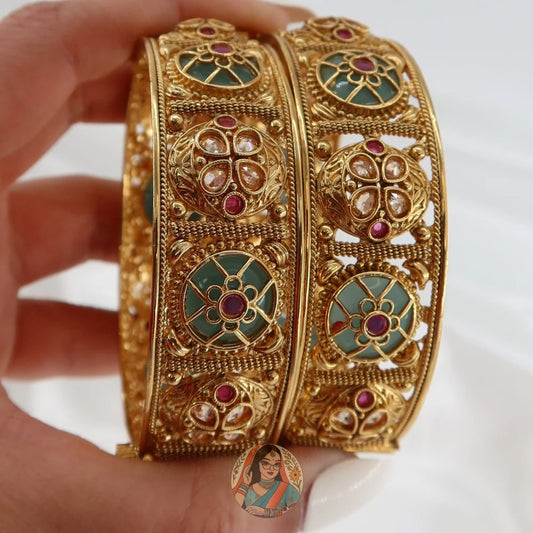 Khushi Gold Heritage Bangle Set