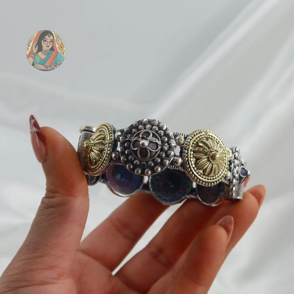 Krishna Oxidized Dual-Tone Bangle