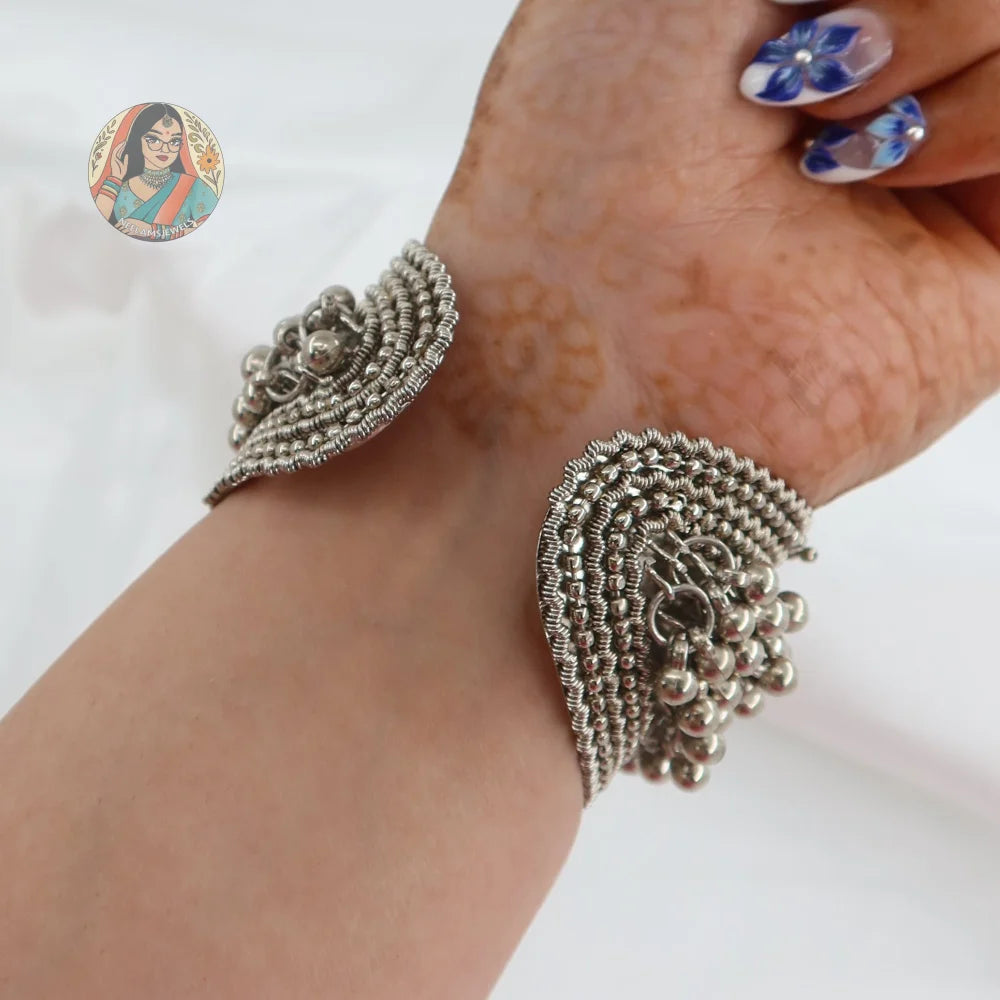 Laila Oxidized Bracelet/Cuff