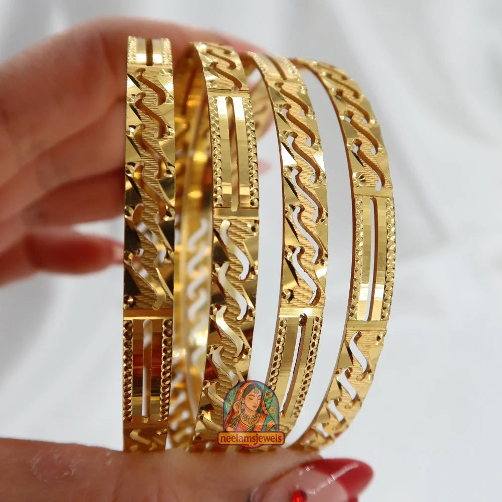 Leher Bangles