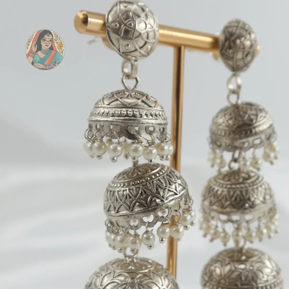 Lipi 3-Tier Jhumka