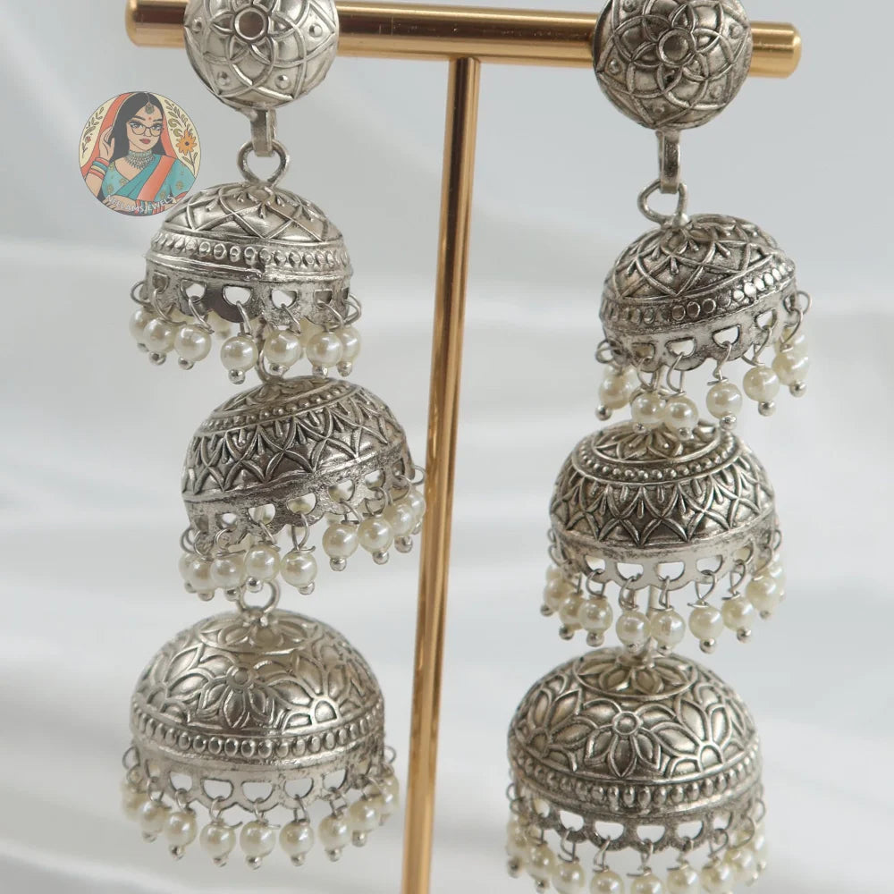 Lipi 3-Tier Jhumka