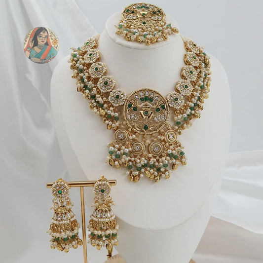 Maahie Necklace Set (Green)