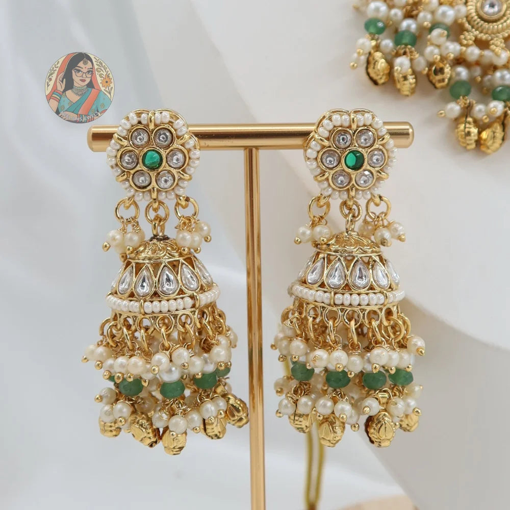 Maahie Necklace Set (Green)