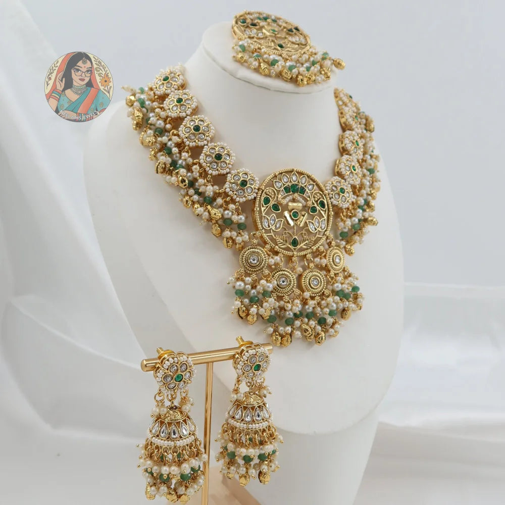 Maahie Necklace Set (Green)