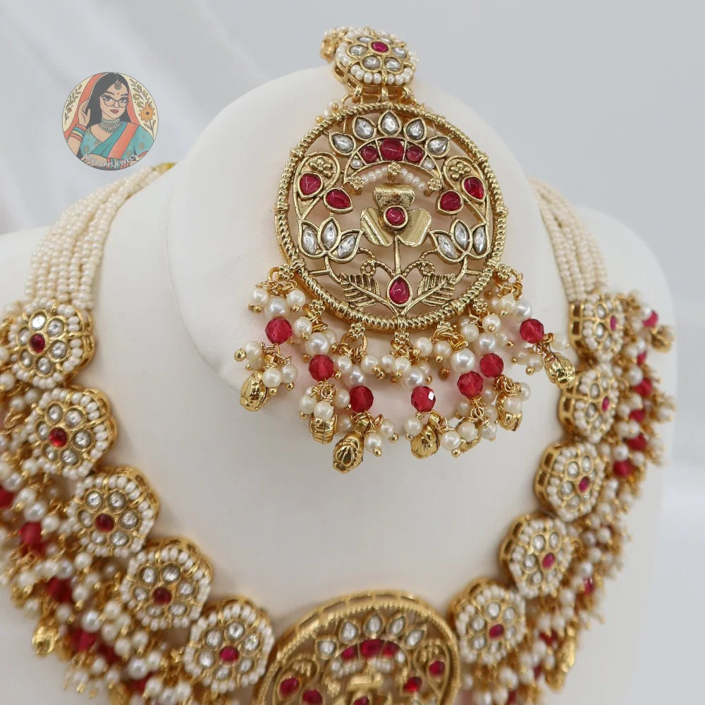 Maahie Necklace Set (Pink)