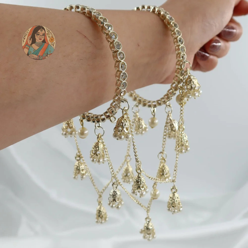 Madhuri Golden 3-Chain Connected Bangle