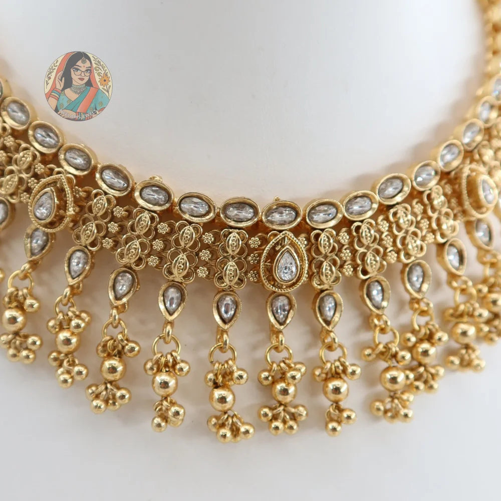 Manu Gold Necklace Set