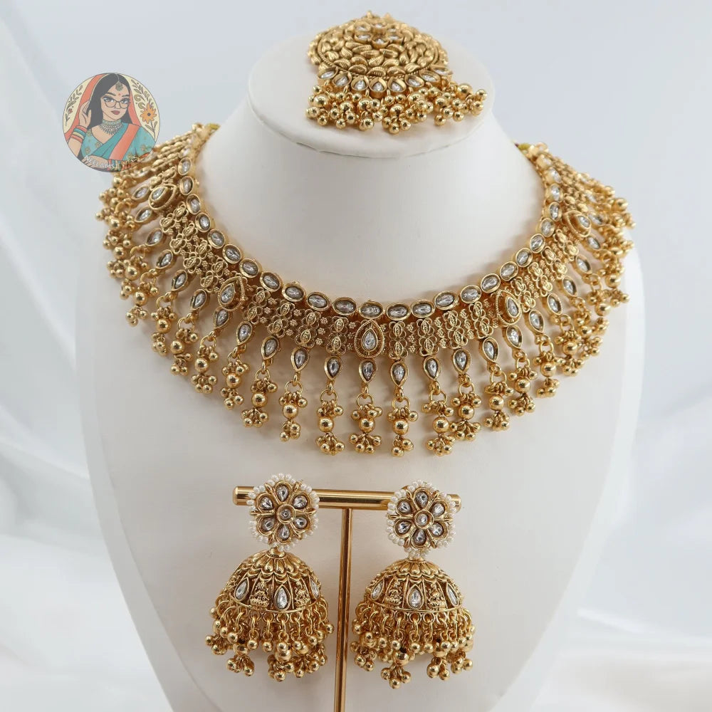 Manu Gold Necklace Set