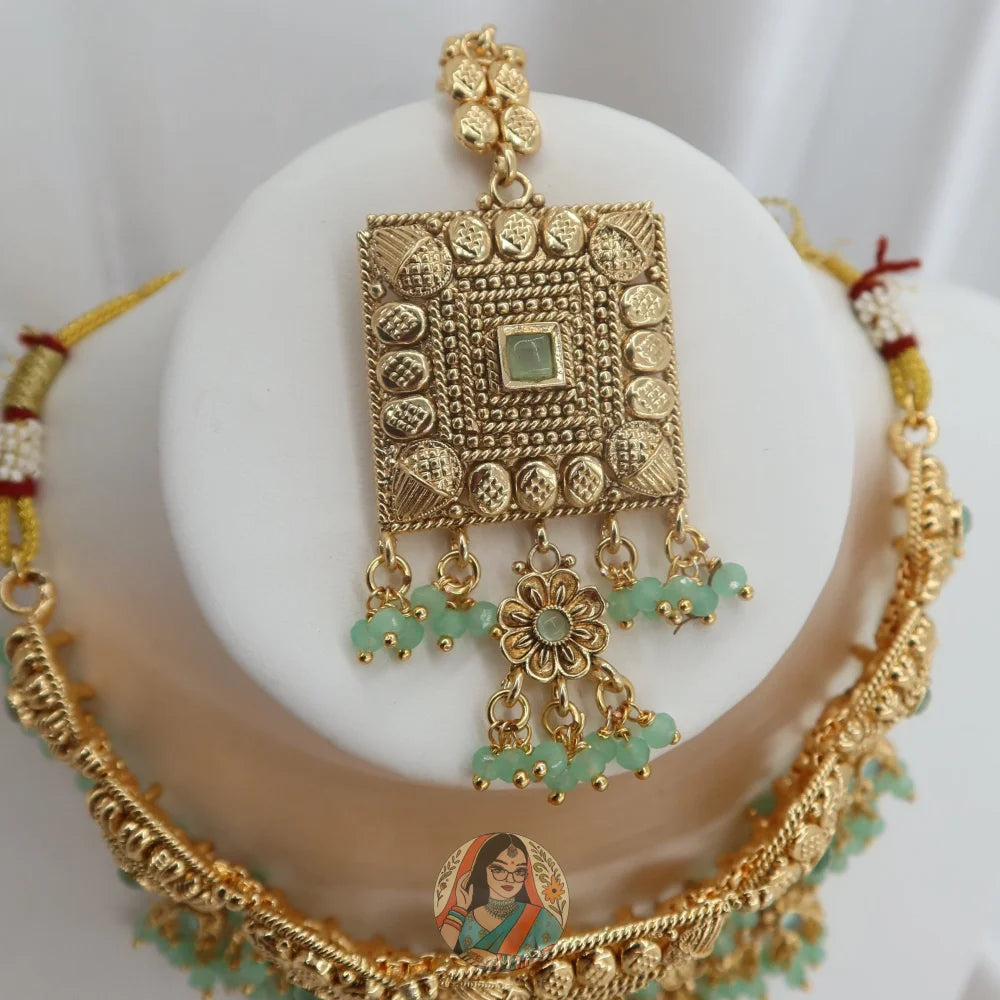 Mira Necklace Set (Green)