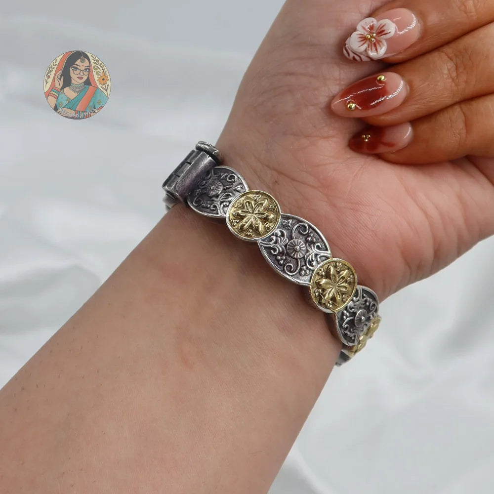 Nandini Oxidized Dual-Tone Bangle