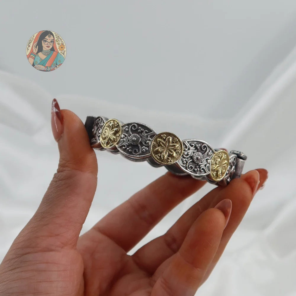 Nandini Oxidized Dual-Tone Bangle