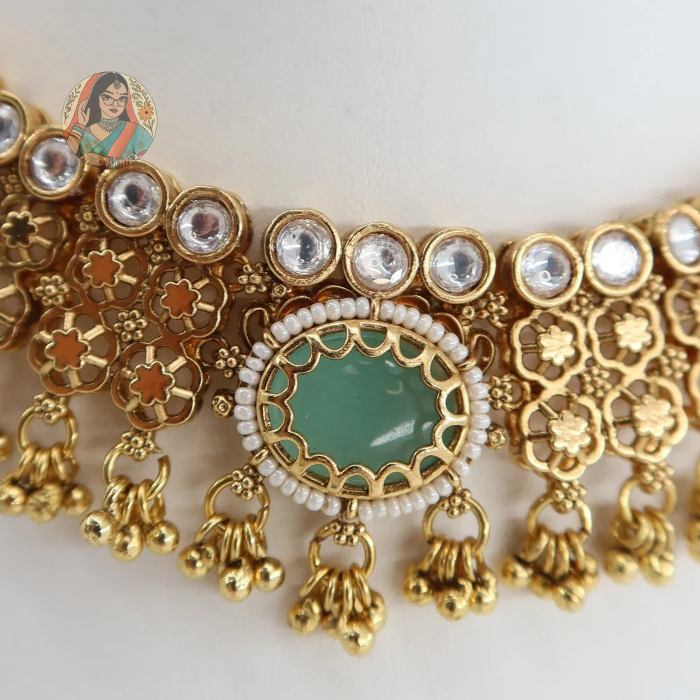 Nimrat Necklace Set