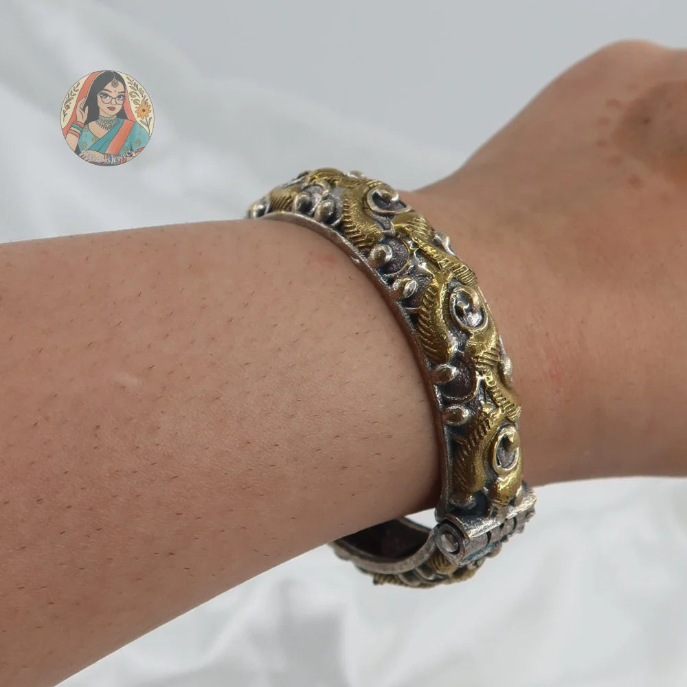Nirali Oxidized Dual-Tone Bangle