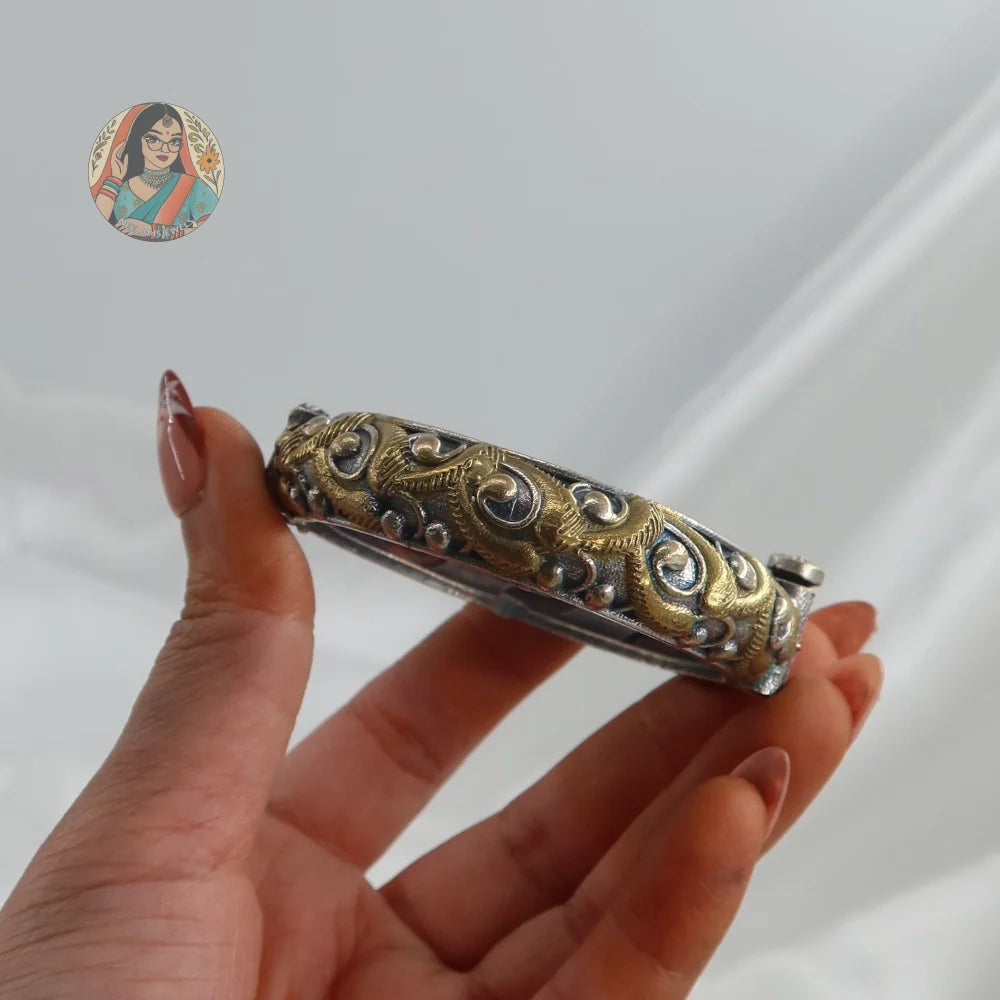 Nirali Oxidized Dual-Tone Bangle