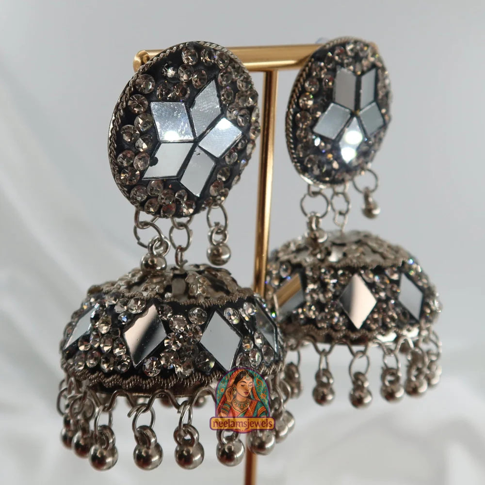 Noor-e-Dastaan Jhumkas