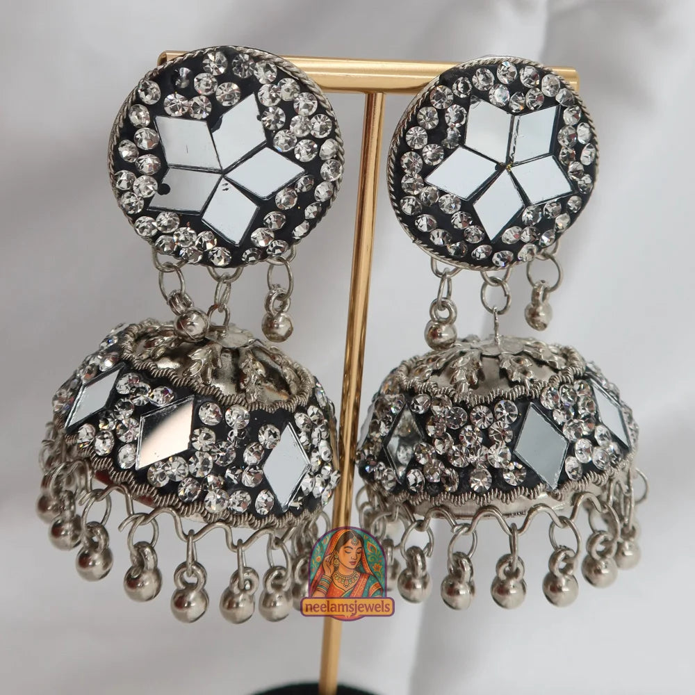 Noor-e-Dastaan Jhumkas