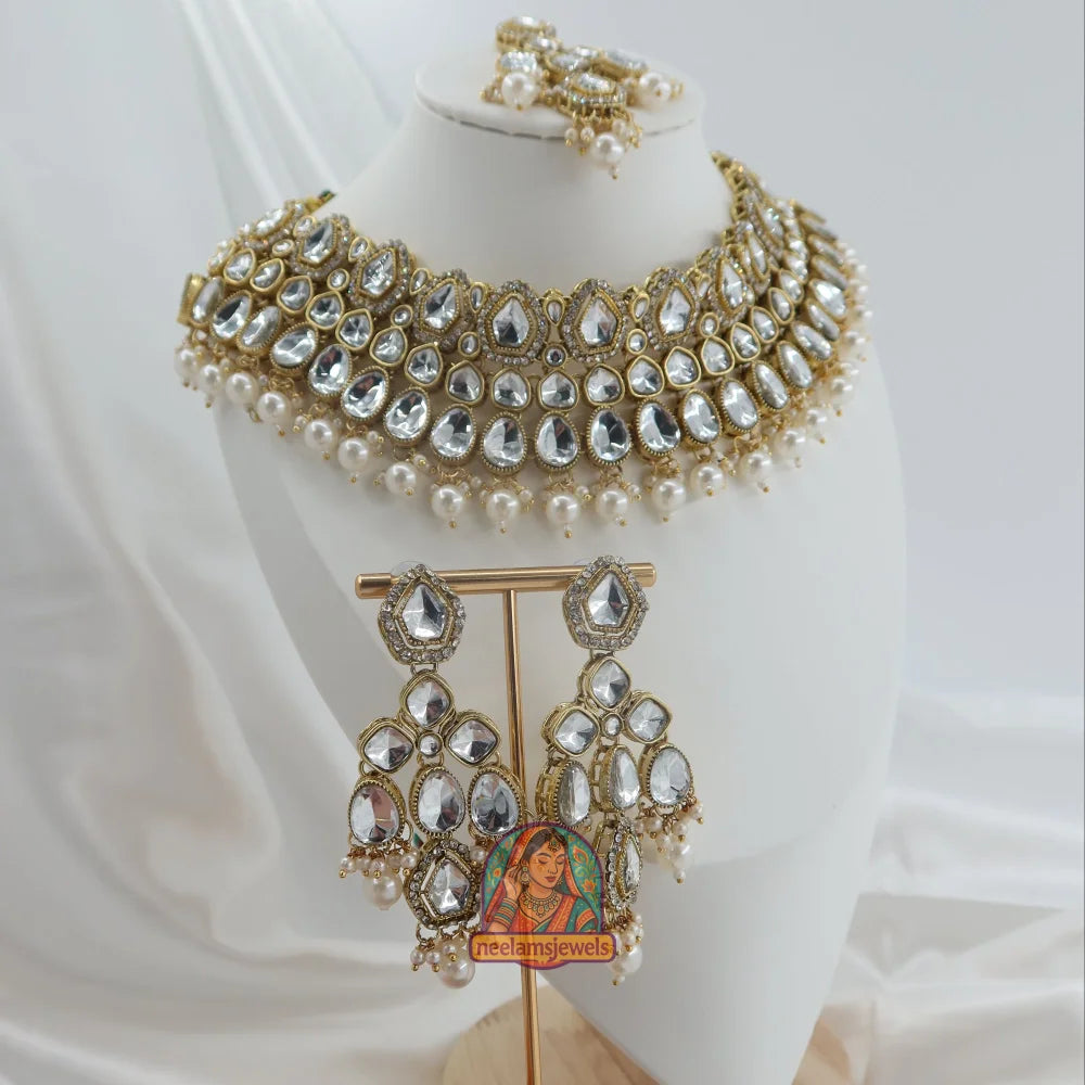 Noor Necklace Set (White)