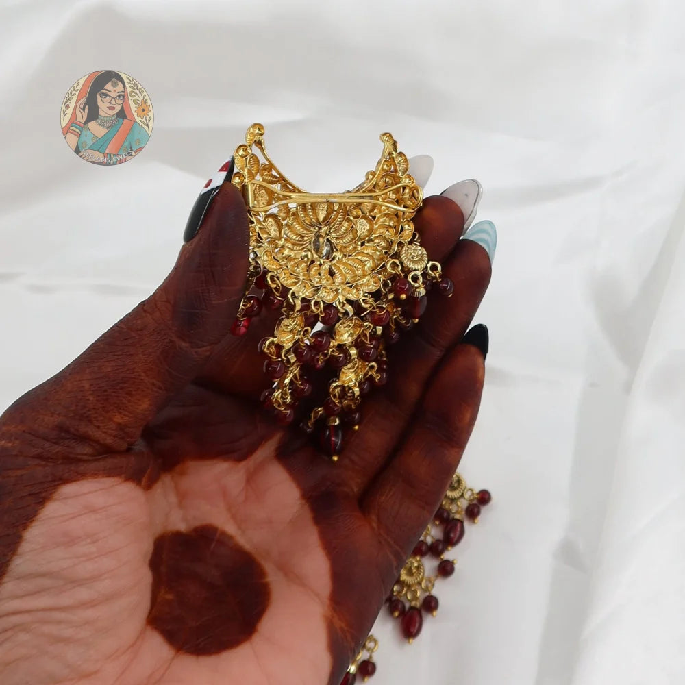 Praneeta - Panjabi Gold Hair Pins