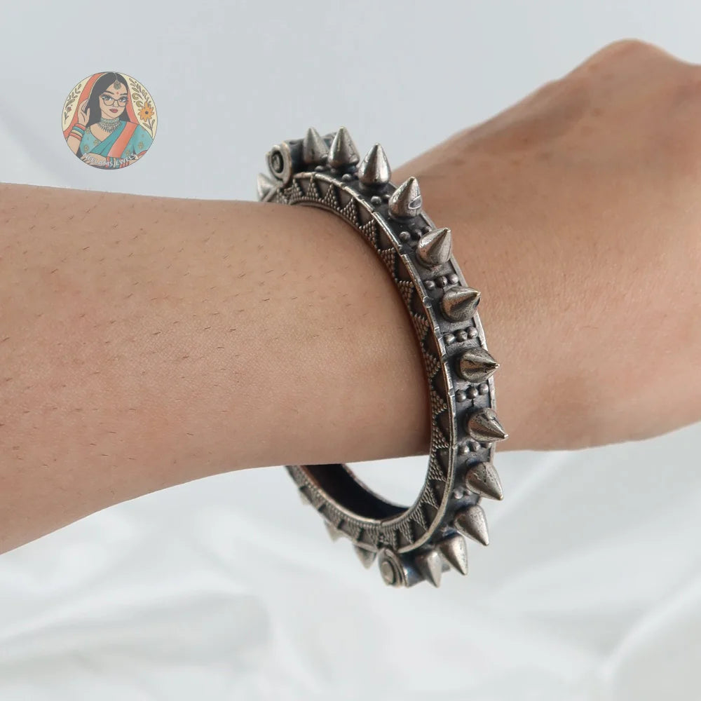 Pranjal Oxidized Bangle