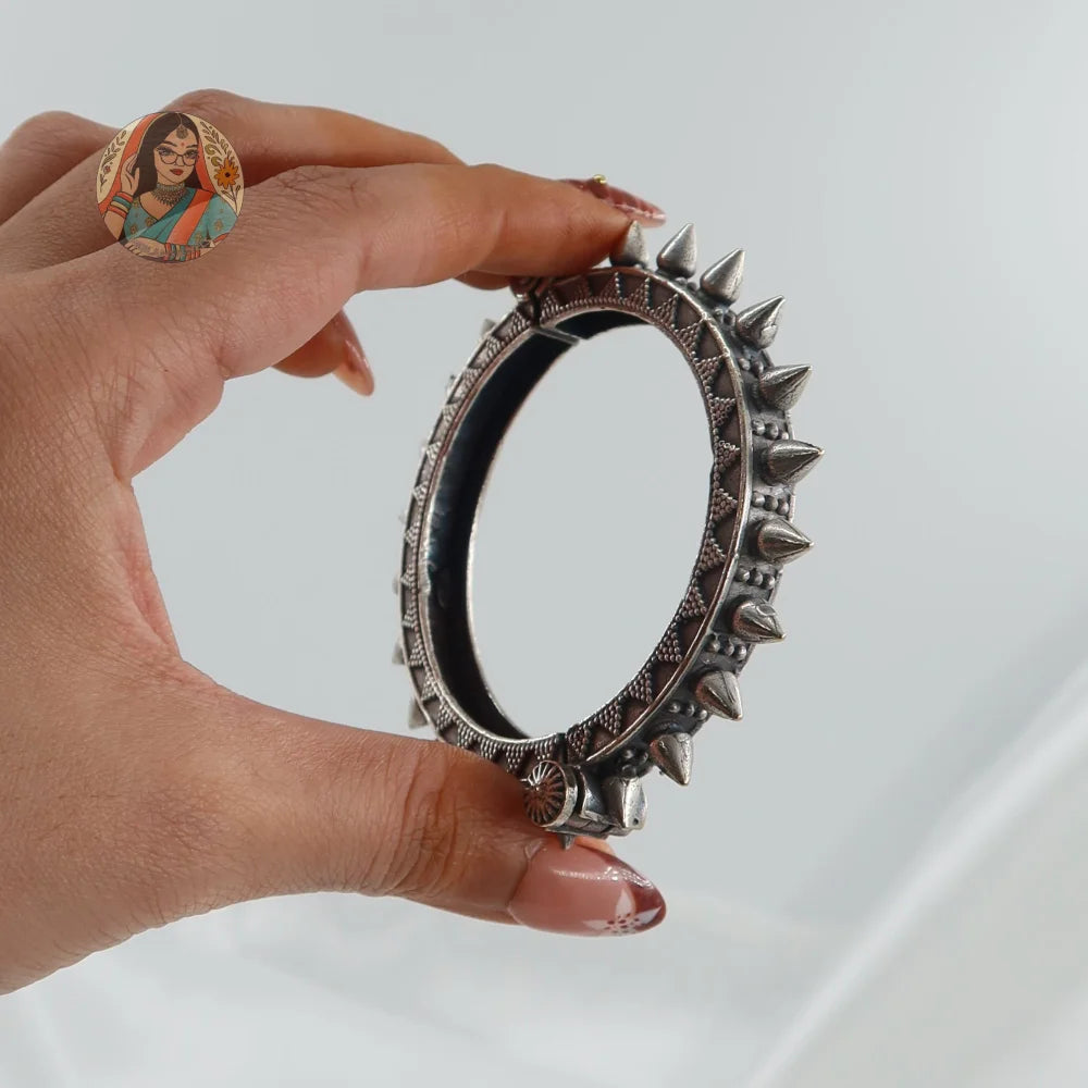 Pranjal Oxidized Bangle