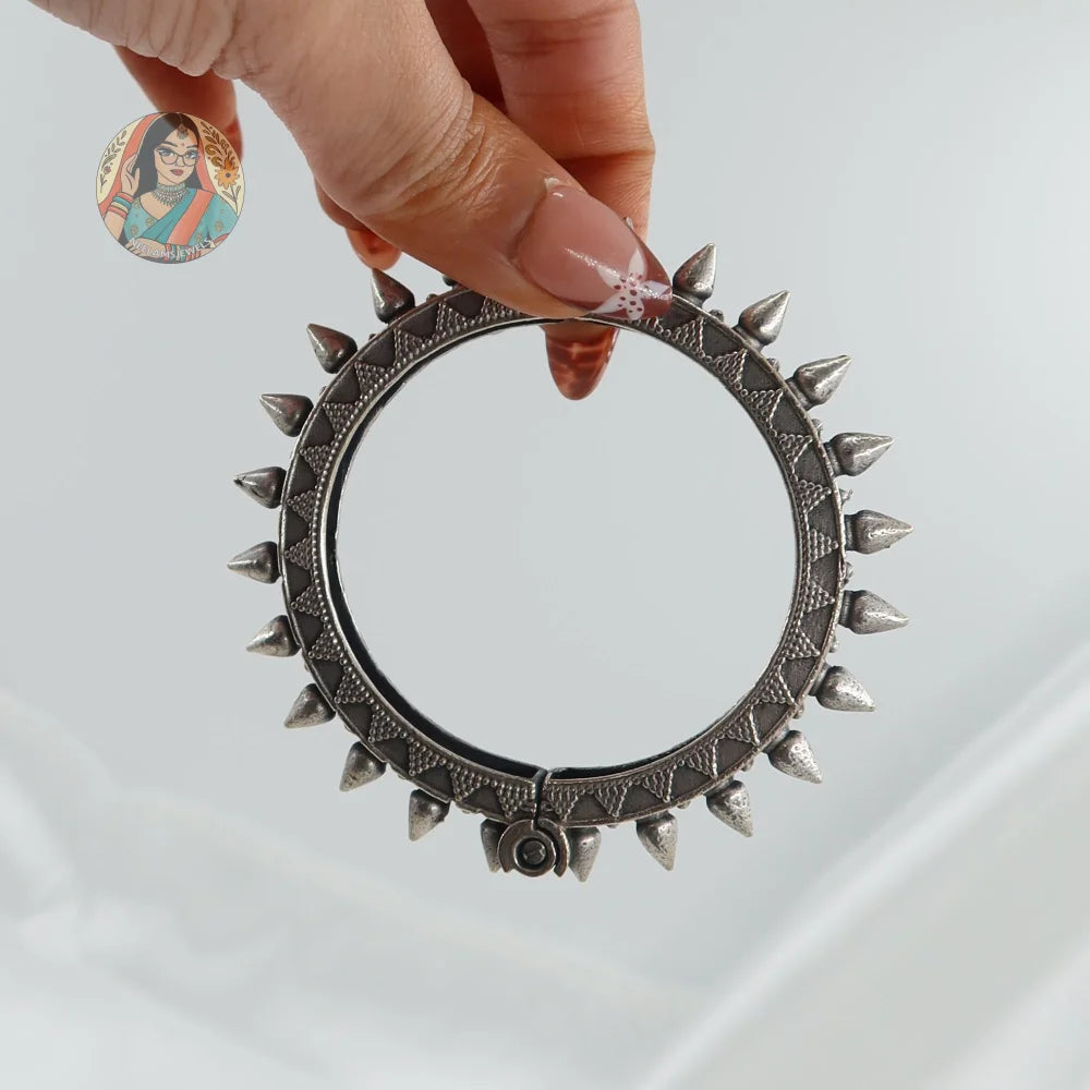 Pranjal Oxidized Bangle