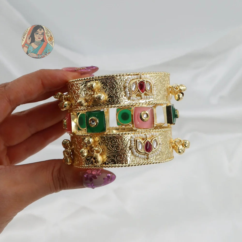 Pratima Gold Cuff/Bracelet - G