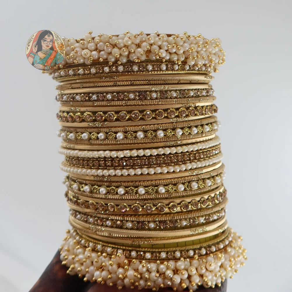 Preet Bangle Set: Gold