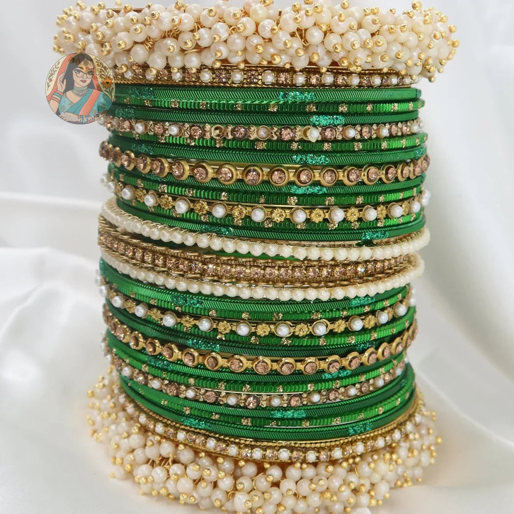 Preet Bangle Set: Green