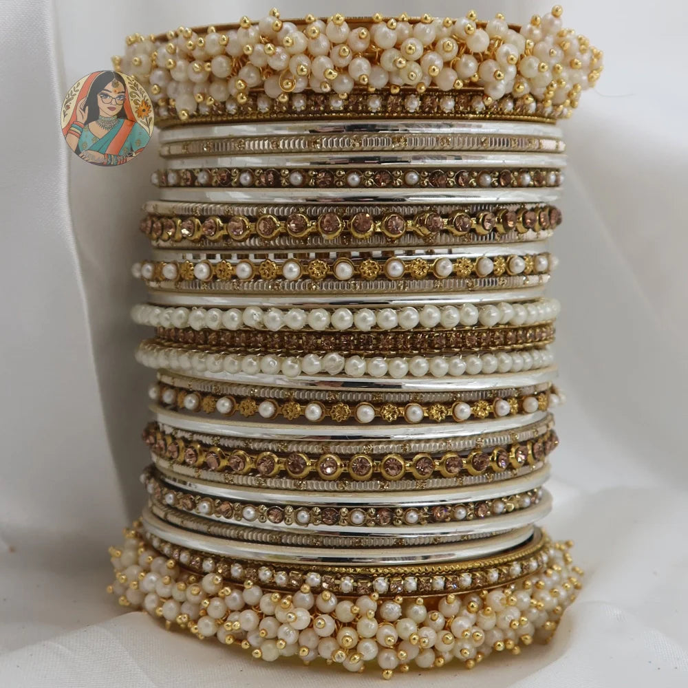 Preet Bangle Set: Silver