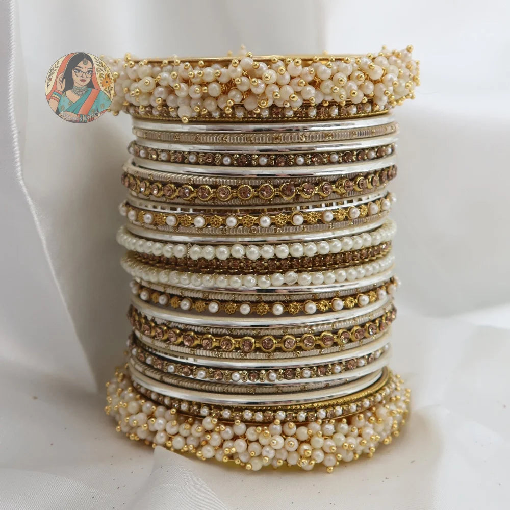 Preet Bangle Set: Silver