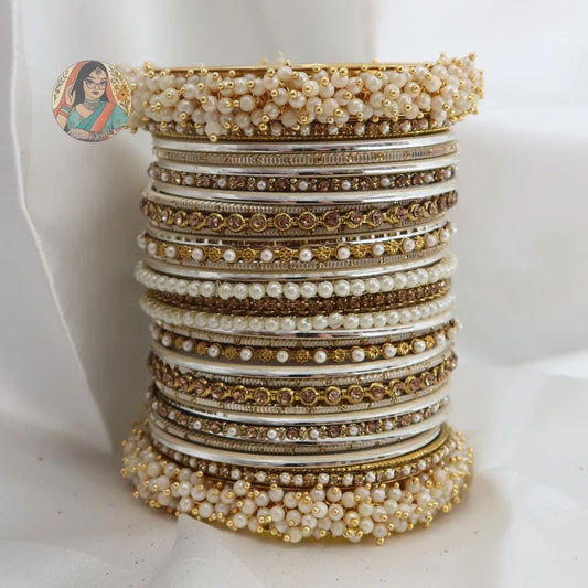 Preet Bangle Set: Silver