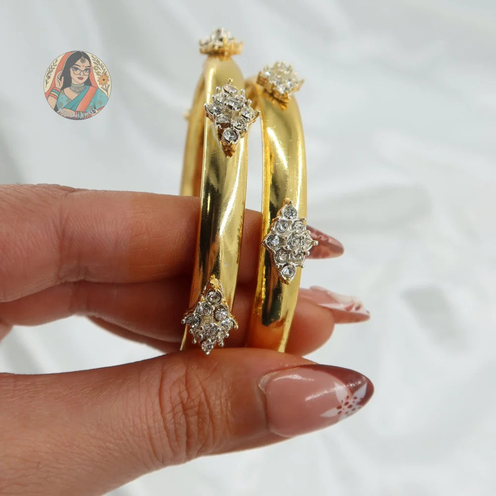 Preet Bangle Stack (Gold)