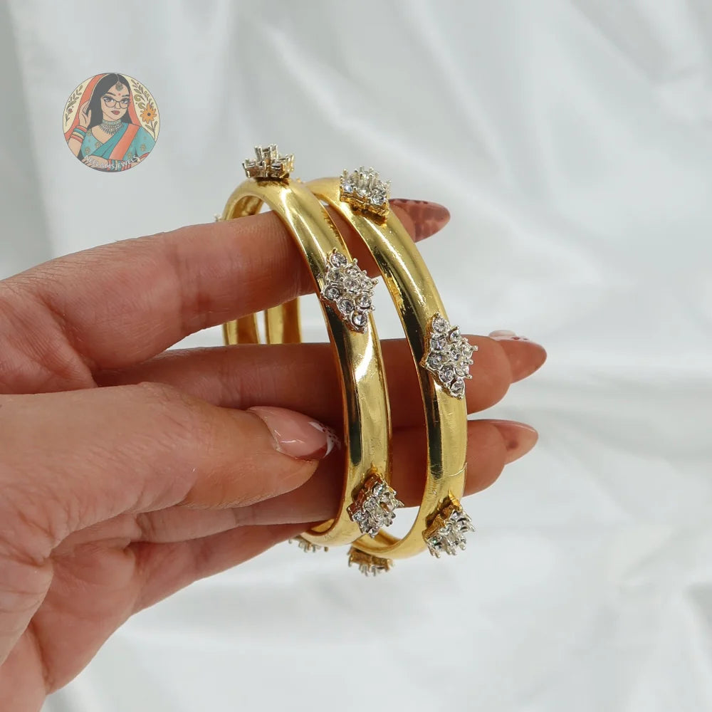 Preet Bangle Stack (Gold)