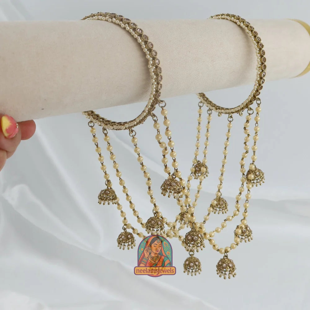 Presh Connected Jhumka Bangle