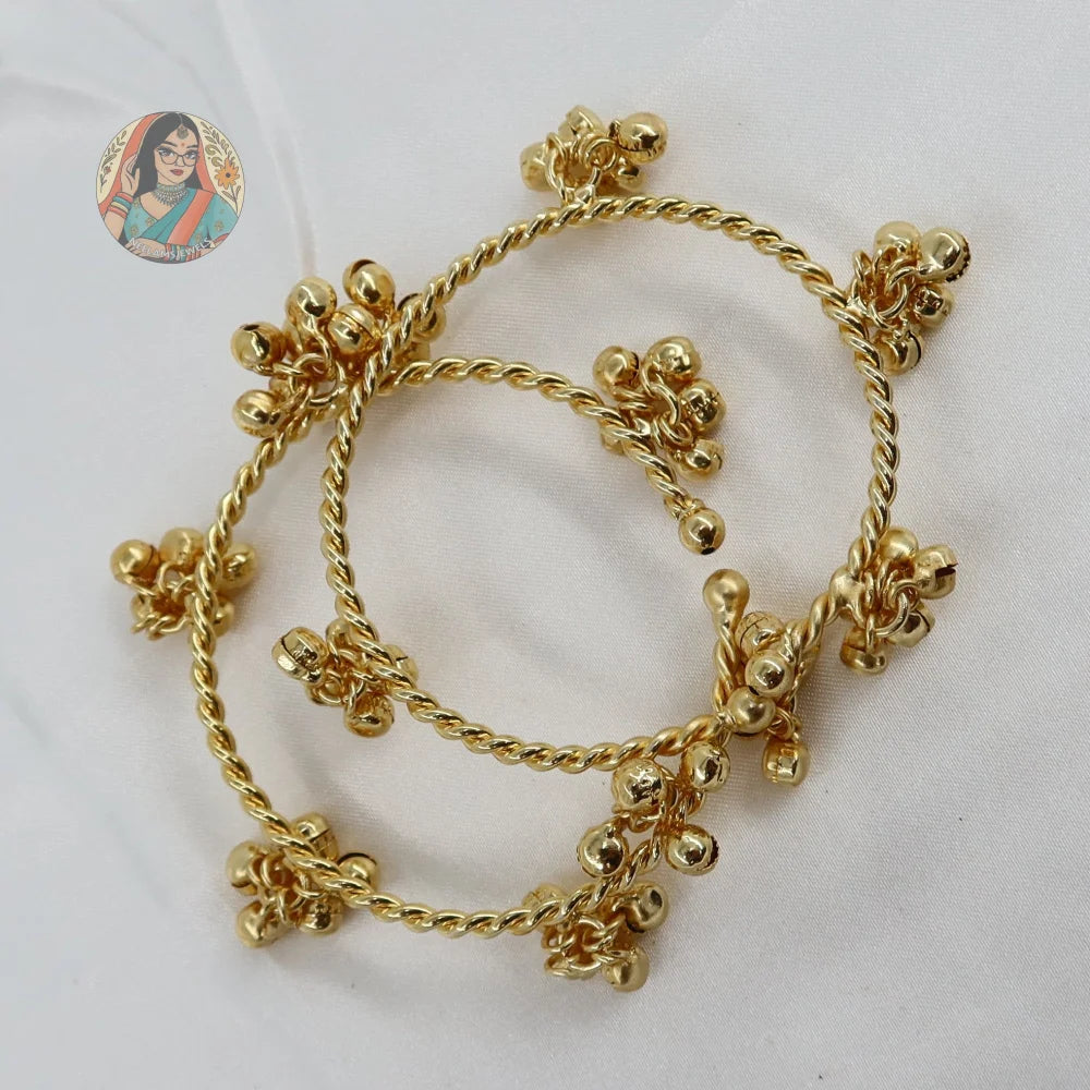 Radha Golden Ghungroo Bangles (Free Size)