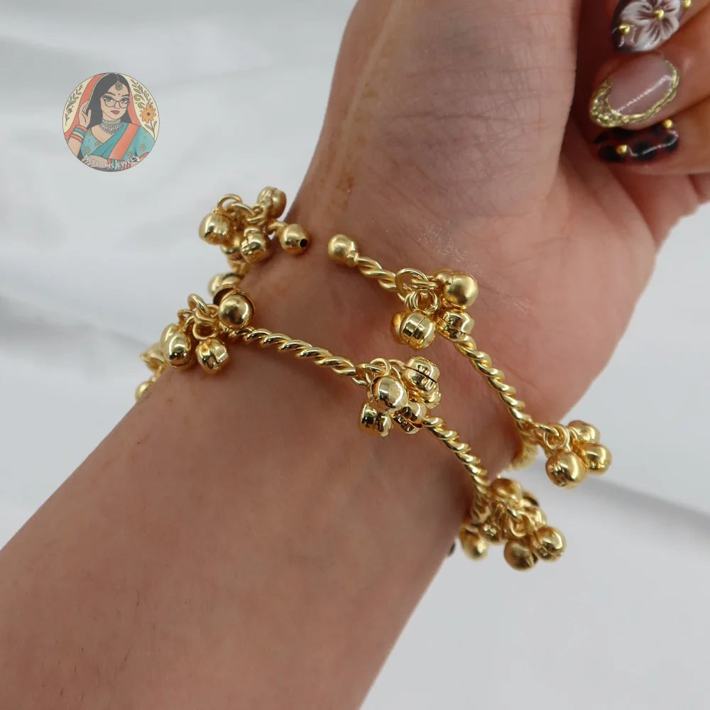 Radha Golden Ghungroo Bangles (Free Size)